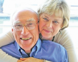 Couple celebrates 50th anniversary