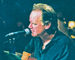 Sunset gathers for giant rock show