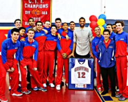 Griffins retire Landry Fields’ jersey