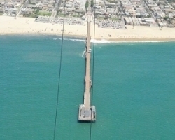 Seal Beach closes beach due to lightning