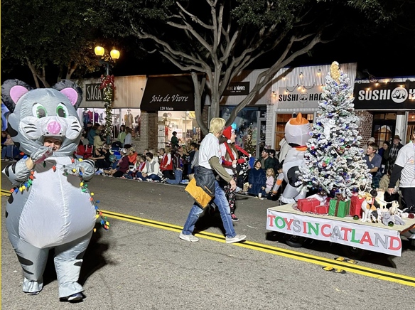 Seal Beach holds 47th Christmas Parade