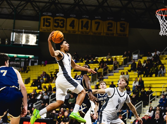 Sykes named Big West Freshman of the Year