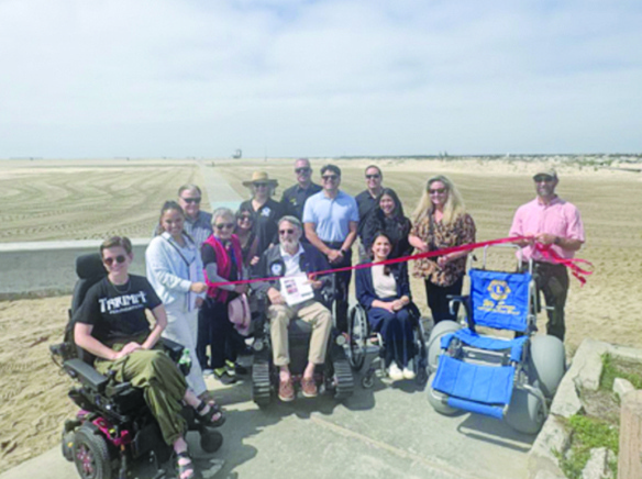 Seal Beach celebrates beach access with ribbon-cutting ceremony 
